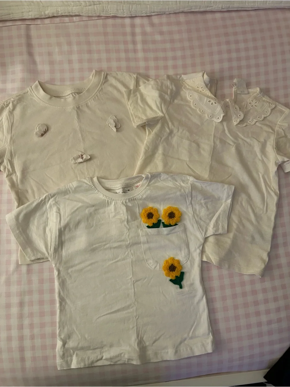 Zara White Kids T-Shirt with Crocheted Sunflower Pocket